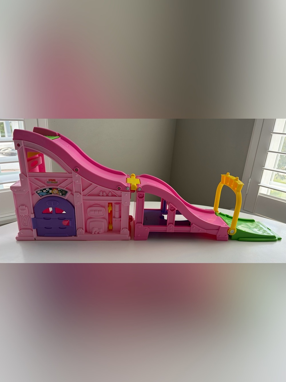 Fisher-Price Little People Wheelies Rev 'N Sounds Racetrack Pink